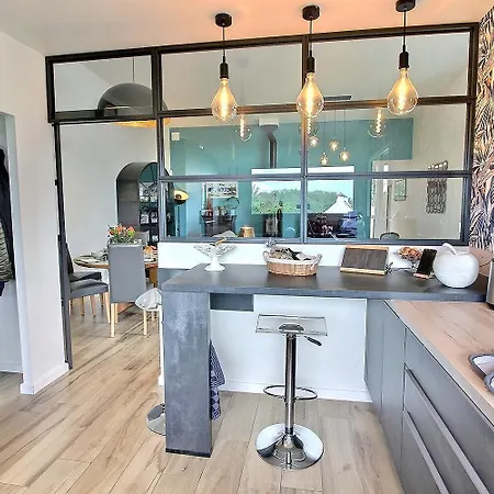 Les Meloines Holiday home *